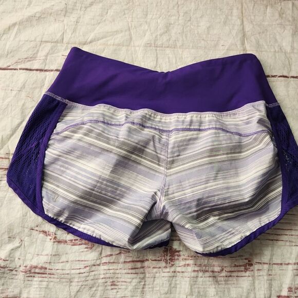Lululemon Run: Sun Sprinter Short Size 6 - Picture 2 of 6